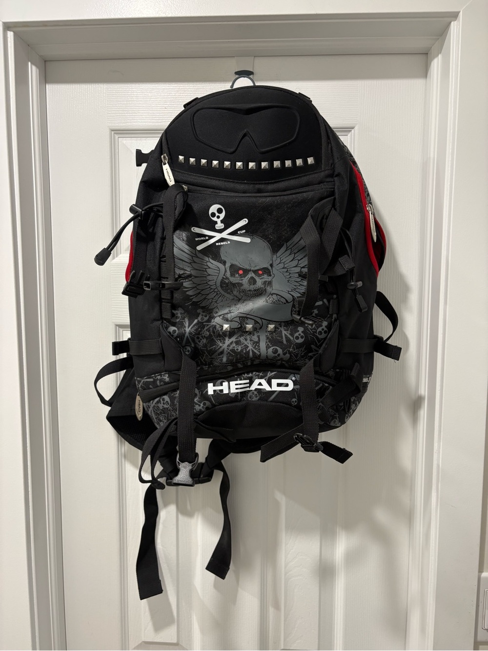HEAD Rebel 30 Skull Graphic Backpack Ski / Snowboard / Hiking bag